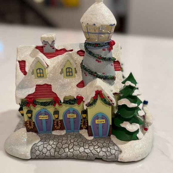 Hawthorne Village - "Watch Tower and Reindeer Barn" Piece - Picture 8 of 9